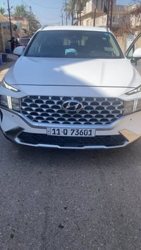 سنتافي fe موديل ٢٠٢٣ رقم بغداد السيارة جديدة جداً استخدام قليل اللون ا...