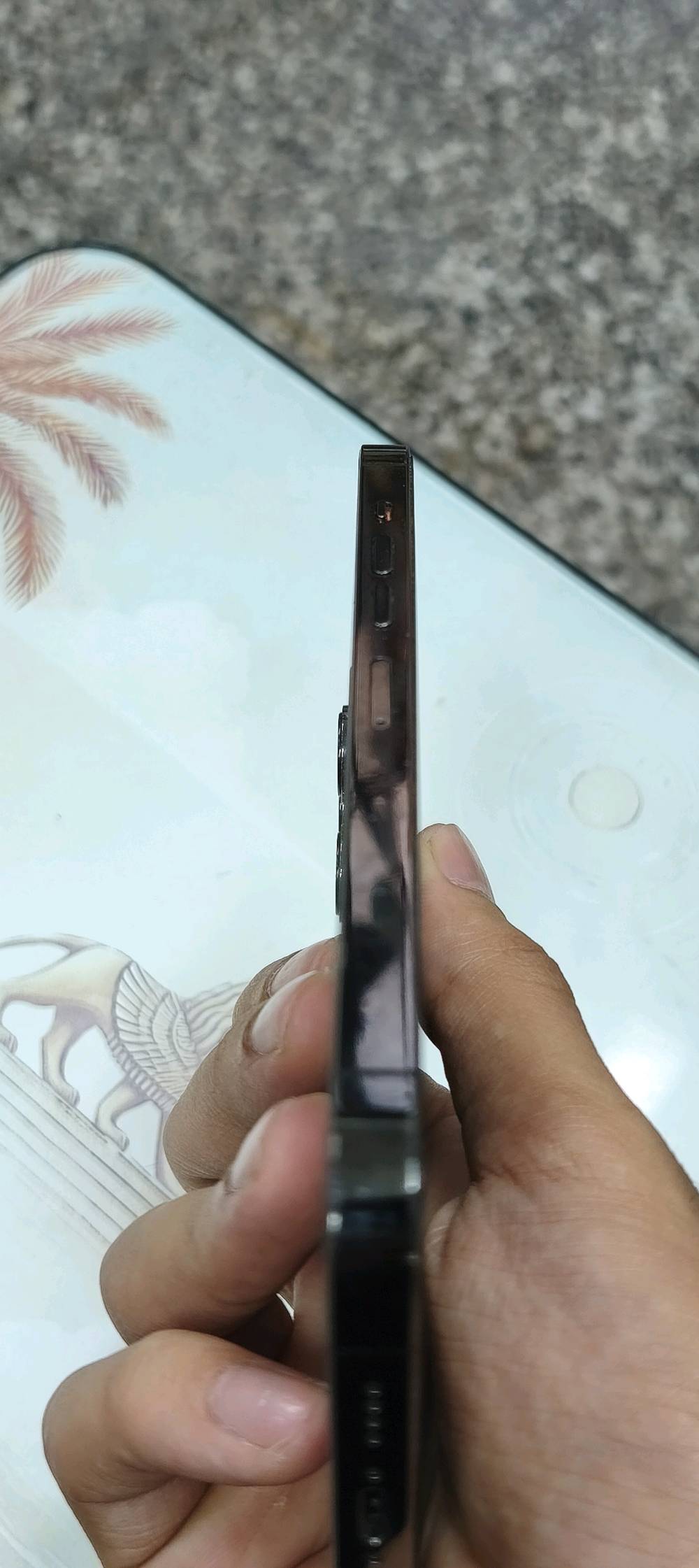 📱 للبيع iPhone 13 Pro Max 🔥

💰 السعر: 480 ألف — وبي مجال بسيط حك الجيه

الجهاز نظافته فول الفول 💯 وحالته كلش حلوة، وكلشي بي شغال ومجرب على الفحص ✅

🔹 ذاكرة 256GB
🔹 دبل سيم
🔹 شاشة أصلية وبلاديه ومكفوله
🔹 اللمس سريع وسلس ⚡
🔹 Face ID شغال ومكفول
🔹 الكامرات كلها شغالة ومكفولة وتصويرها دقة عالية 📸
🔹 السبيكرات والصوت فول الفول 🔊
🔹 الواي فاي ✅
🔹 البلوتوث ✅
🔹 الشبكة والاتصالات مجربة
🔹 الجهاز سريع وسلس وما بي ثقل
🔹 البطارية مبدلة بنوعية ممتازة وحالياً تقره 100%
🔹 الجهاز نظيف جداً من الداخل والخارج

⚠️ ملاحظة: السيم كارت مرات يشتغل ومرات يوكف، ويرادله تصليح بسيط، ولهذا مذكور بالسعر.

📍 المكان: بغداد — حي العامل، قرب شارع المصرف



📞 الشراي يجي 

💰 480 ألف وبي مجال بسيط حك الجيه