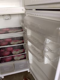 ثلاجة • نضيف • شغال
