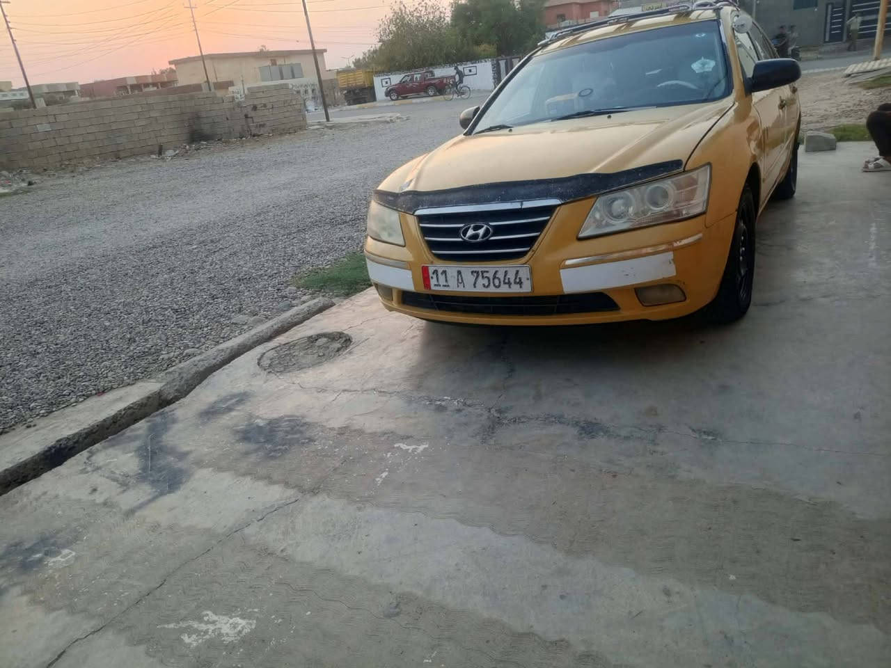 السلام عليكم سوناتا موديل ٢٠٠٨وارد امريكي مكينة كير مكفولات صدر تخم تاير تبريد كله مكفول شرط التحويل السعر83وبيه مجال ***********العنوان واسط الصويره
