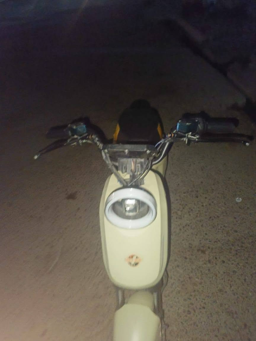 السلام عليكم  ماطور شحن للبيع 3 كير 4 بكاريات دبل 
اسمه 918 سرعه 99 سعر 275 بي مجال  رقم واتساب ***********
