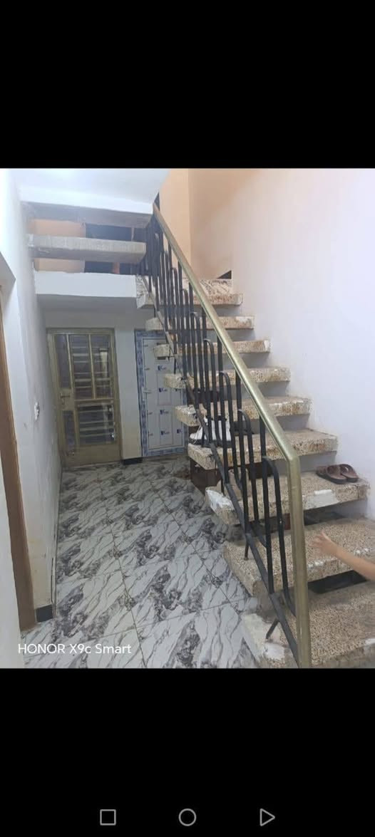 دار مساحه 120 متر واجه 6 نزال20 متر للبيع شهداء البياع صاله مطبخ حمام غرفة نوم الطابق الثاني غرفة نوم حمام موبايل *********** مكتب ابو كريم للعقار
