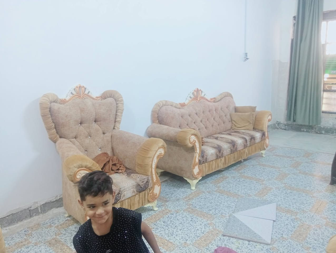 بيت تجاوز البيع مساحه ميت متر منطقه شيشان ثانية مكلف بنشر رقم صاحب البيت موجود بصوره
