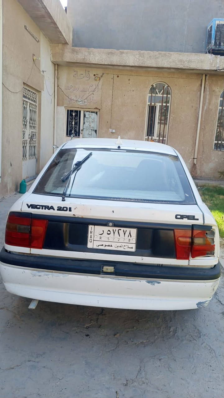 سلام عليكم سياره اوبل فكترا 1992 ماسحه رقم صلاح الدين الماني سنويه كارتونيه صاقطه من 2019  شرط التحويل والغرامات.    سياره صدر جديد محرك جديد تايرات نص عمر الكير النمره ثانيه ماتجي.    محرك 2000 
سعر 16وبيها مجال قليل مكاني سامراء*********** سامراء, صلاح الدين
