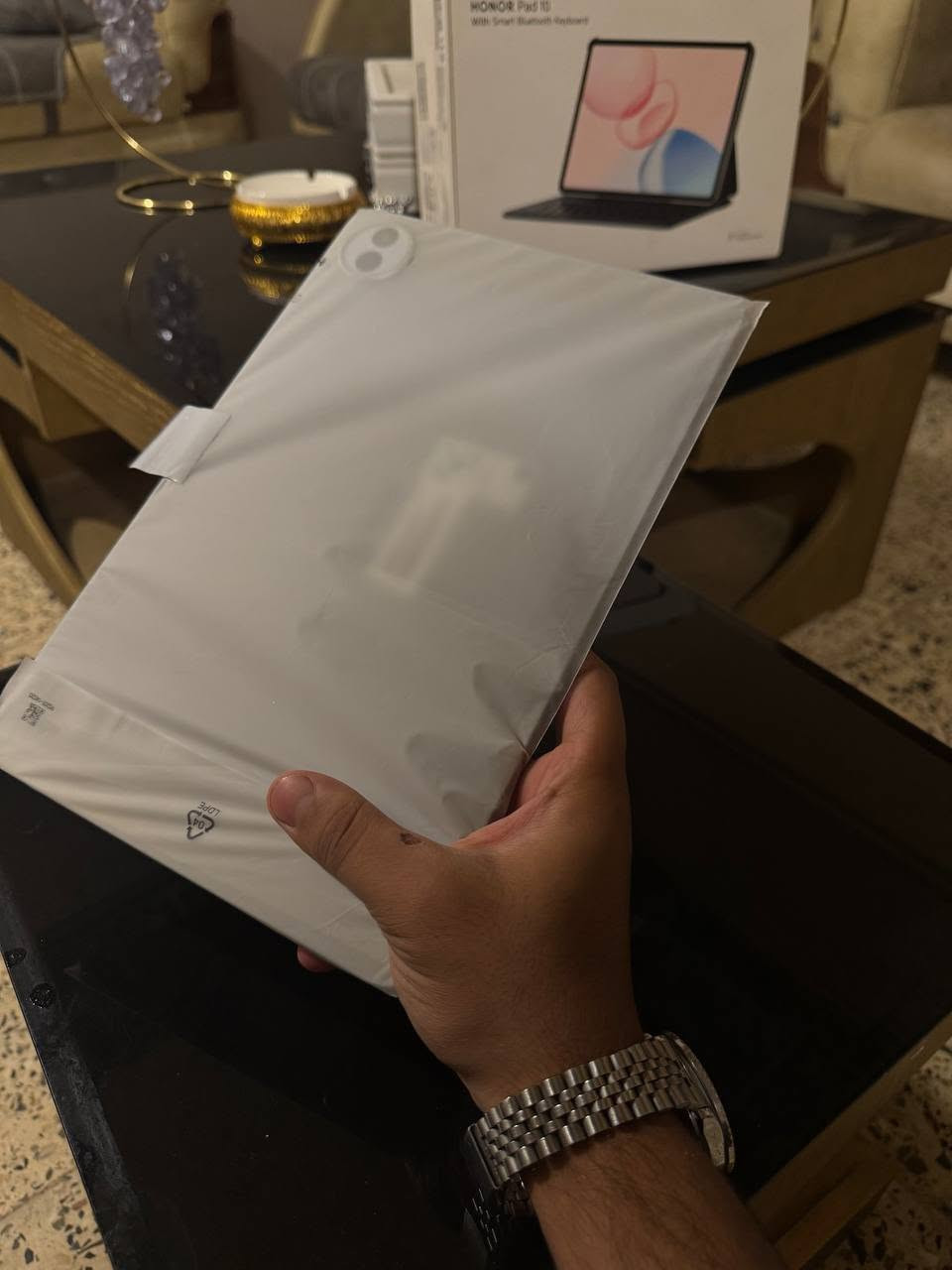 سلام عليكم Honor Pad10. للبيع اخذته جديد ب ٥٥٠ استخدمته مده قليله .معلوماته الذاكره والعشواءيه موجوده بالصور  اريده ب٥٢٠  بي مجال..  راسلني واتس او اتصل رقمي ***********
