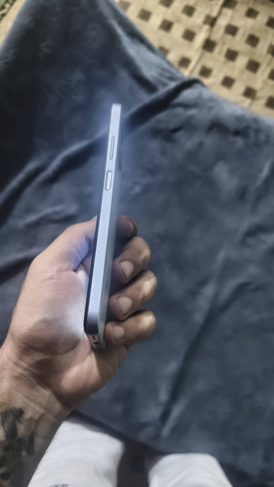 السلام عليكم انفنكس هوت 30i جهاز نضيف كلش ذاكره 128 خطين اتصال العشوايه 16 سعره 110 وبي مجال بسيط مكاني بغداد مدينه الصدر رقمي ‏‪***********‬‏
