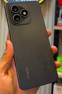 هونر X8d  الذاكرة 256GB  رام 16 8+8  نضافه 100 ‎% السعر 295 الف مكان ب...