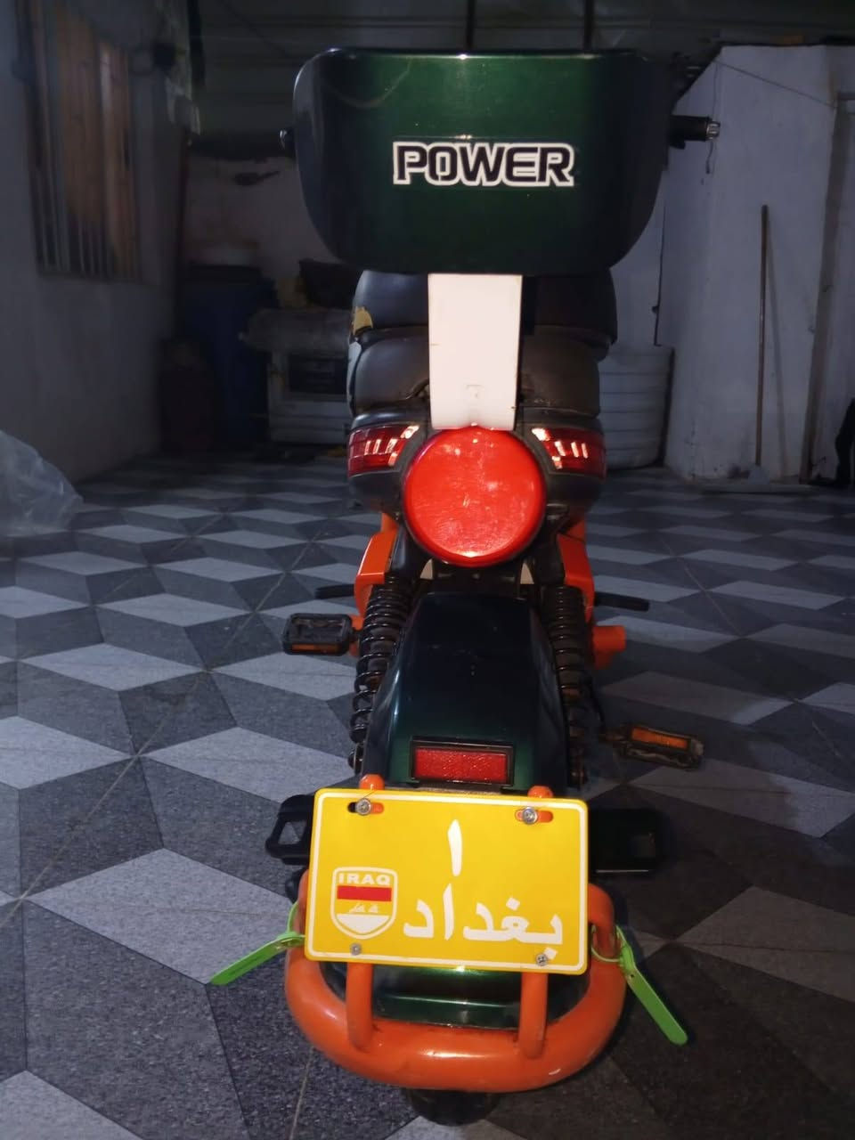 دراجه شحن نظيفه مستعمله شي قليل خمس نمر، و خمس بطاريات
السعر: 350وبيه مجال 
العنوان حله نادر الثالثه 
الاتصال على الرقم ***********
او خاص
