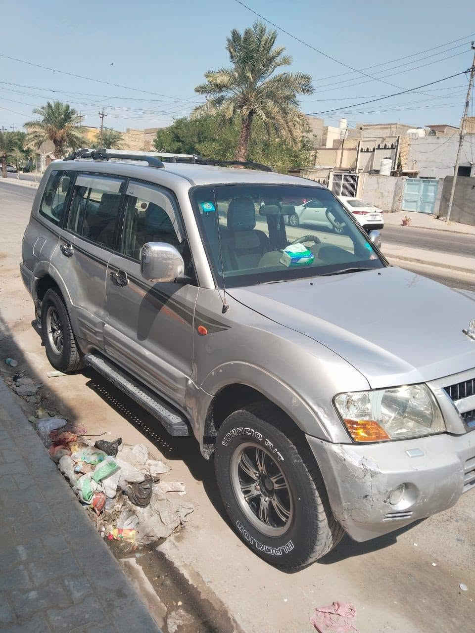 سلام عليكم لبيع باجيرو موديل 2002سياره مكفوله ماعده ضربه خارجيه بل باب وره العبري رقم انكليزي مدور ثاني يوم  سعره 75وبي مجال قليل مكان سياره نجف كوفه ***********
