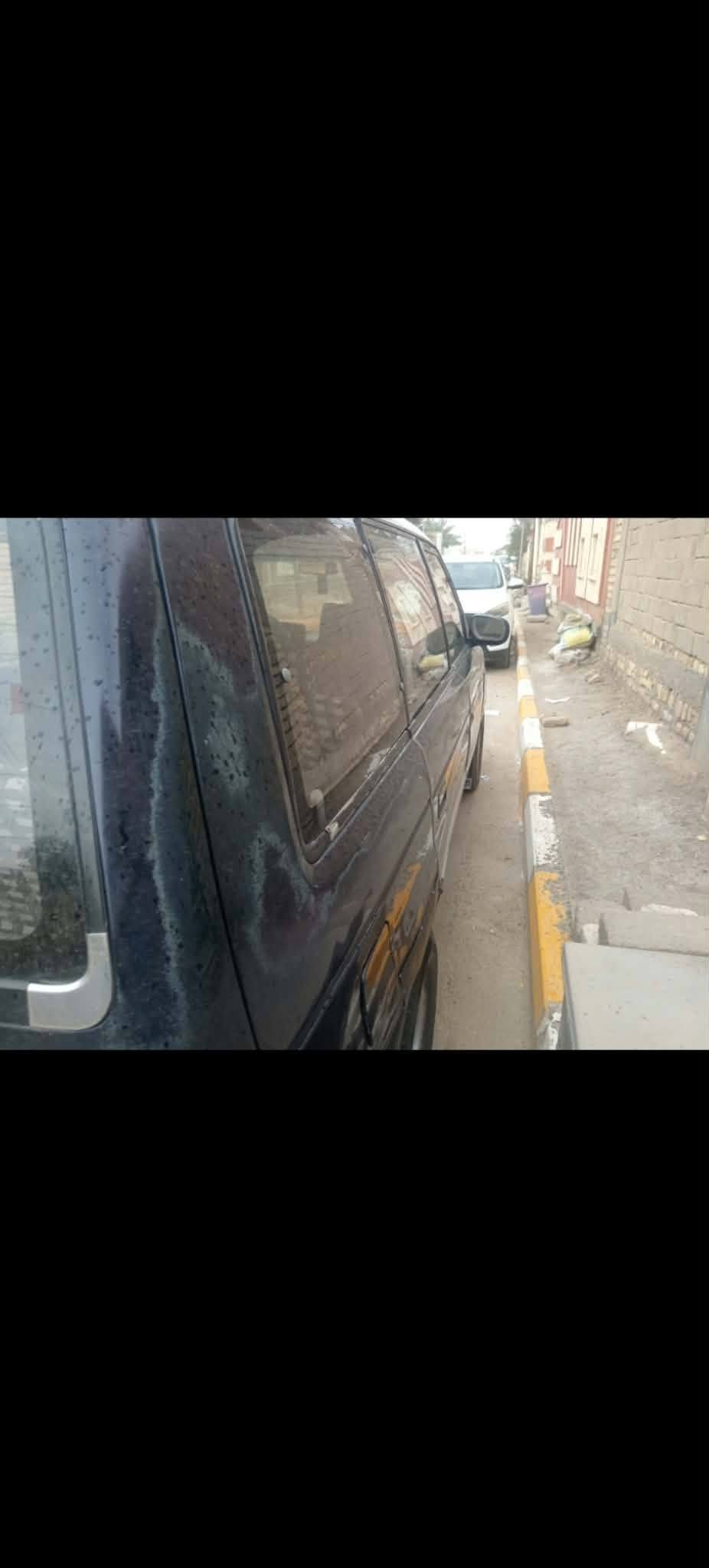 سياره للبيع مستيبوشي سبعه راكب
موديل 95 تحويل مباشر 

كير مكينه نضيفات ونجي سته 

كهربائيات كلها شغاله حداديه ٨٠ بالميه 
زوج تايرات كارتون  باتري جديد 

 السعر ٢٧  وبيها مجال قليل  للشراي 
العنوان ذي قار سوق الشيوخ

