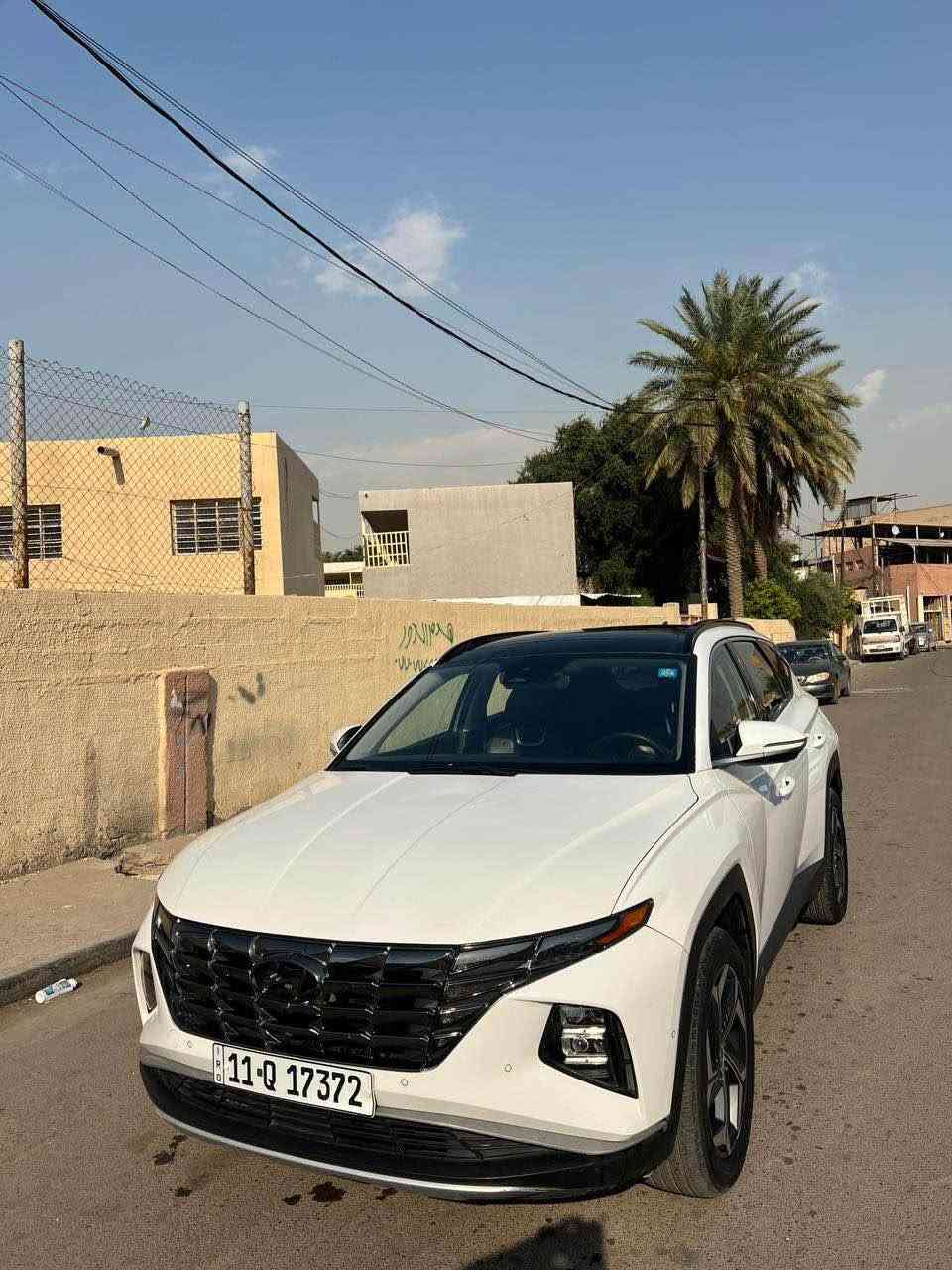 هونداي فول مواصفات اعلى فئه 
حادثه بنيد او نص جاملغ او كلير من امريكا جاملغ او باب السياره كامله السياره هايبرد 
***********
السعر بي مجال بغداد, العراق
