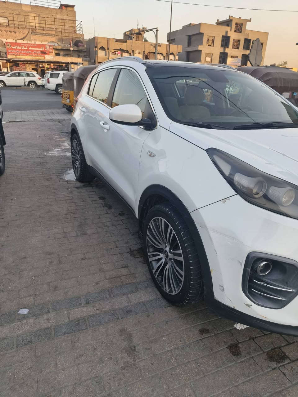 سلام عليكم كيا سبورتج موديل18
سنوية جديدة بسمي تحويل ثاني يوم مواصفات

بانوراما وتحكم ستيرن سيارة مال جناي ما متعوبه

من الدوام للبيت رقم بغداد سيارة بلواقع أحلى بهواي

تجي وشوف بعينك بيها صبغ بل جاملغ الأمامي جهت

الصدر مثل ما موضح بل سونار مكان بغداد 

سعر 165 وبيها مجال حك الجيه
*********** بي واتساب
