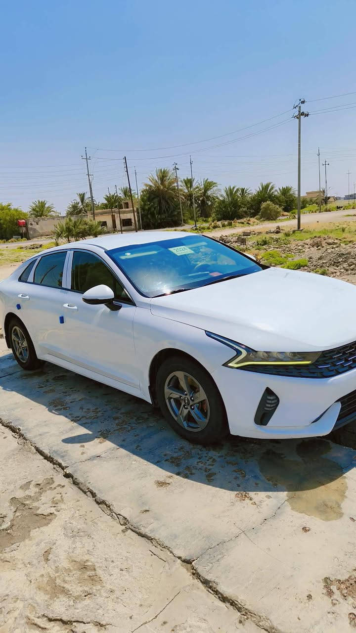 كي فايف خليجي ٢٣ جاهزه رقم مثنه معوقين باقي سنتين صير حره وكاله عامه نطيك نص فول سيارة🚗 جاهزه أبد بيها نص باب رشه ورا لي ورا سايق سعر ١٧٠ شراي يتصل *********** لمكان سماوه قضاء لخضر فقط بيع
