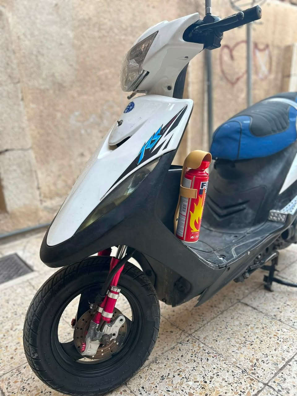 السلام عليكم ماكس عدله دراجه شلعه ومعدل شك الكاع 

١. سلف ٥٥❄️
٢. صدر رياضي ❄️
٣. قبق بريك رياضي ❄️
٤. كشن رياضي ❄️
٥. قاعده رقم اصليه ❄️
نص نكره الصبح وبليل مكاني البياع شرطه 
***********

سعره ٥٢٥ وبيه مجال بسيط حك جيتك
