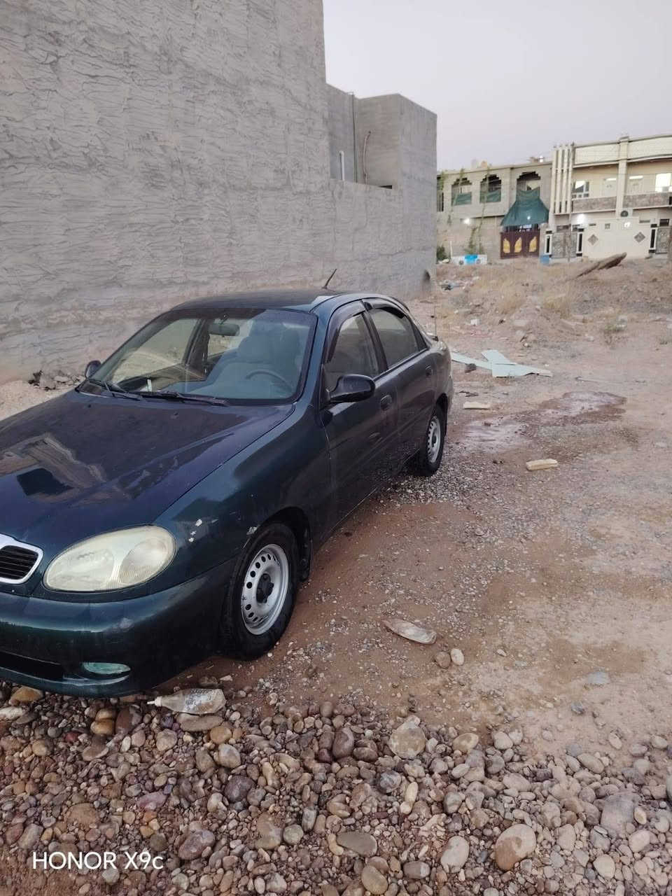 سلام عليكم
دايو لانسو صلاح الدين بسمي موديل ٢٠٠١ للبيع بسعر مناسب 
اشعندك سيارة للبيع او مروس اعرضه الرزق على الله
***********
