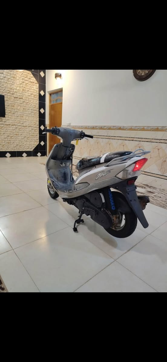 دراجه للبيع كفاله عامه من البرغي للبرغي صاله ٦أيام من طالعه من لوكيل   السعر مليون وميه وبيه مجال ***********
