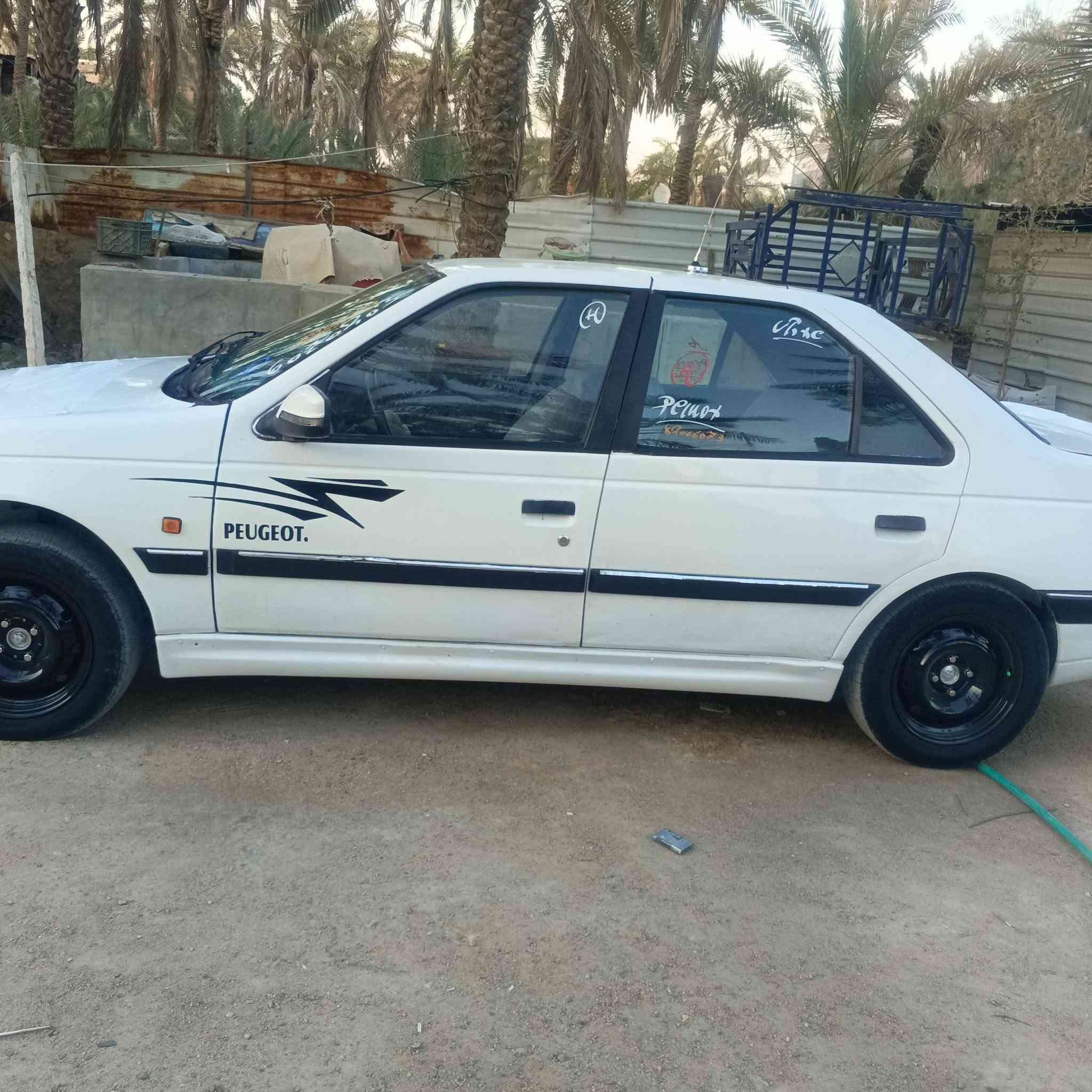 ياالله بيجو 405للبيع وترهم مراوس رقم انكليزي بصرة السيارة كفاله من ضربه كير مكينه خير من الله كهربائيات كله شغاله تبريد شغال حداديه جديده تخم تاير السعر 38وبيه مجال الشراي واني خادم مكاني بصرة أبو الخصيب وهذا رقمي ***********
