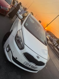 كيا كارنز2017خليجي مكينة 2000دوش 7راكب قطعتين تبريد جاهزة كير ومكينة ص...