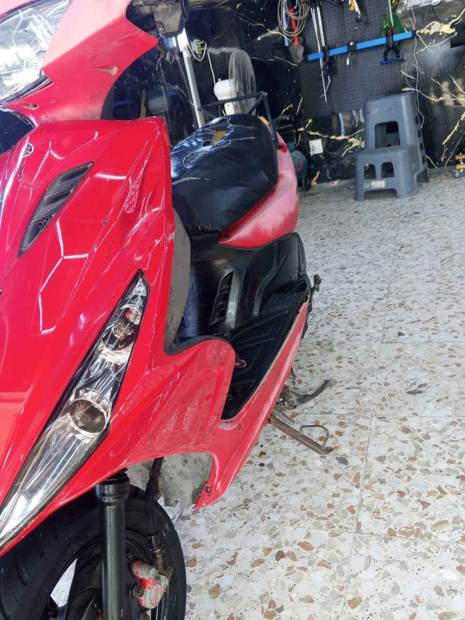 ماكس مضلع دراجة بلديه مكينه بلاديه كلها حتى ختم واحد سلف بلاده كابريتر بلا سعر 550 بيه مجال بغداد الغزاليه 
***********
