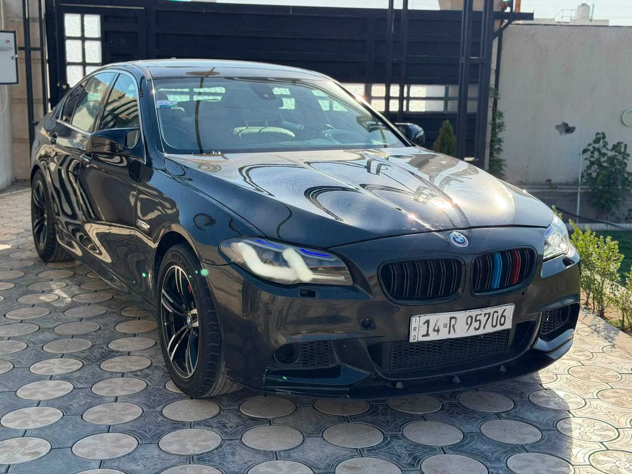 Bm535 i  بيع او مراوس 
شباب حياكم الله هاي سياره موديل 13 محدث 20
السياره نظافة كبالكم 
سياره عليها مكينه وكير مال حاويه جدد 
السياره فول  1/1 
تبريد تدفئه شرط الظفيره كلها بدون اي جطل 
مواصفات فول وكله شغال 
مكاني بغداد جديده 
واتحدى اهل السيارات كلهم بسعرها 

١٠٠ وبيها مجال للشراي وماكو هيج سعر ابدد
جيب فيتر الي يعجبك وتعال 

معلومة سياره احلى من صور وبرمجه وهدرز كامل 
***********
