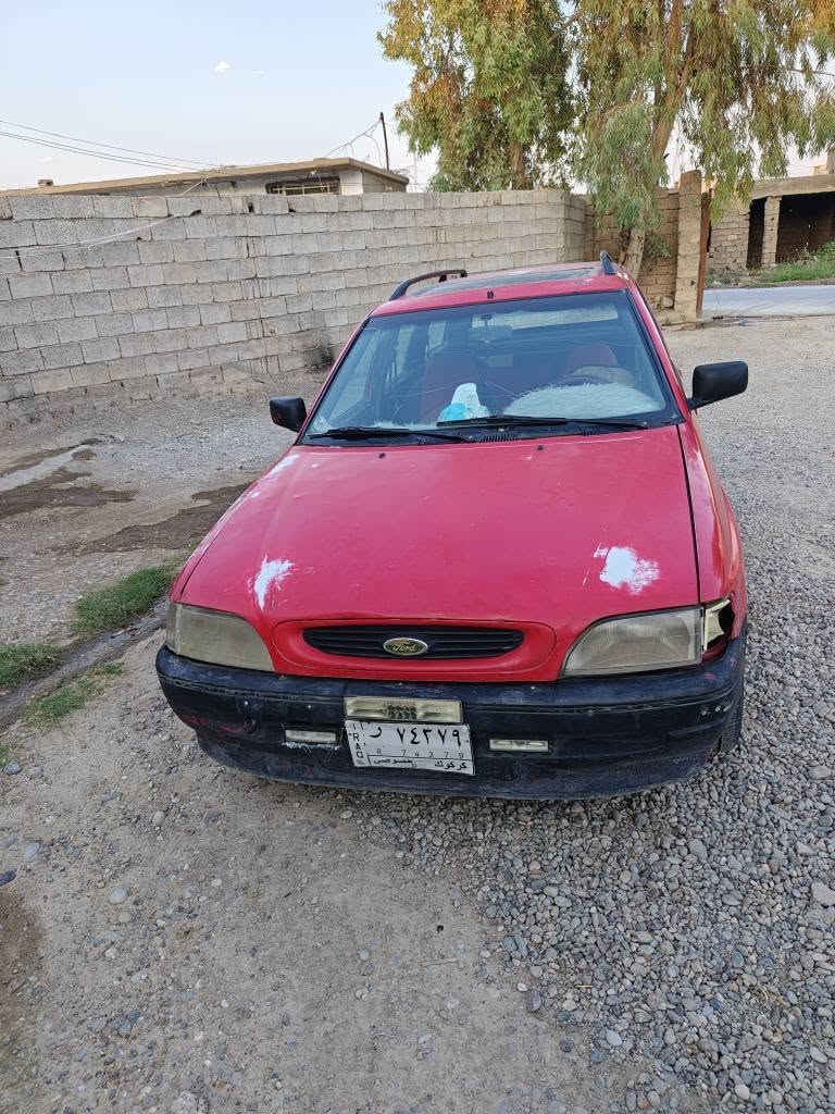 فورد للبيع السعر 10وبيه مجال محرك كير كهربايات كله زينه تايرات جدد جاهزه وحلوه سنويه خضره شرط اتحويل مراوس هم يرهم  مكانه ناحيه الزاب *********** كركوك, العراق
