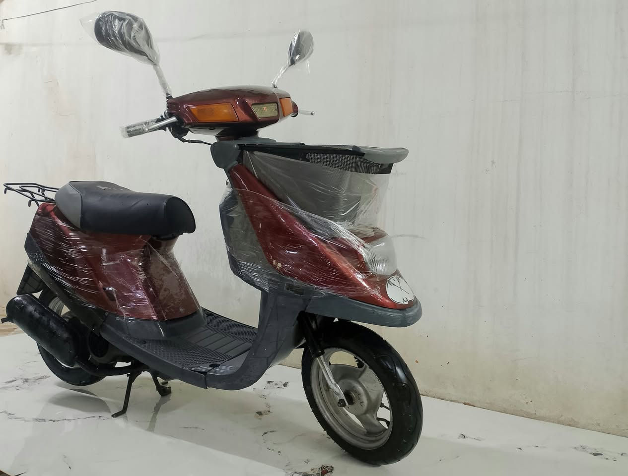 السلام عليكم، هذه الدراجة للبيع
النوع: ياماها (Yamaha))

المحرك: ما مفتوح وبدون أي مشاك

الكهربائيات: كلها شغالة ونظيفة

العدادات:شغال(عدادالسرع البنزين)

المكابح (البريك): يقف بمكانه، بدون أي عيب 

الفطر (الشرائح/الكفرات): ما مكسور 

وجاهز بلاديالإطارات (التواير): جديدة

السعر: 350 ألف بی مجال

رقم :***********
