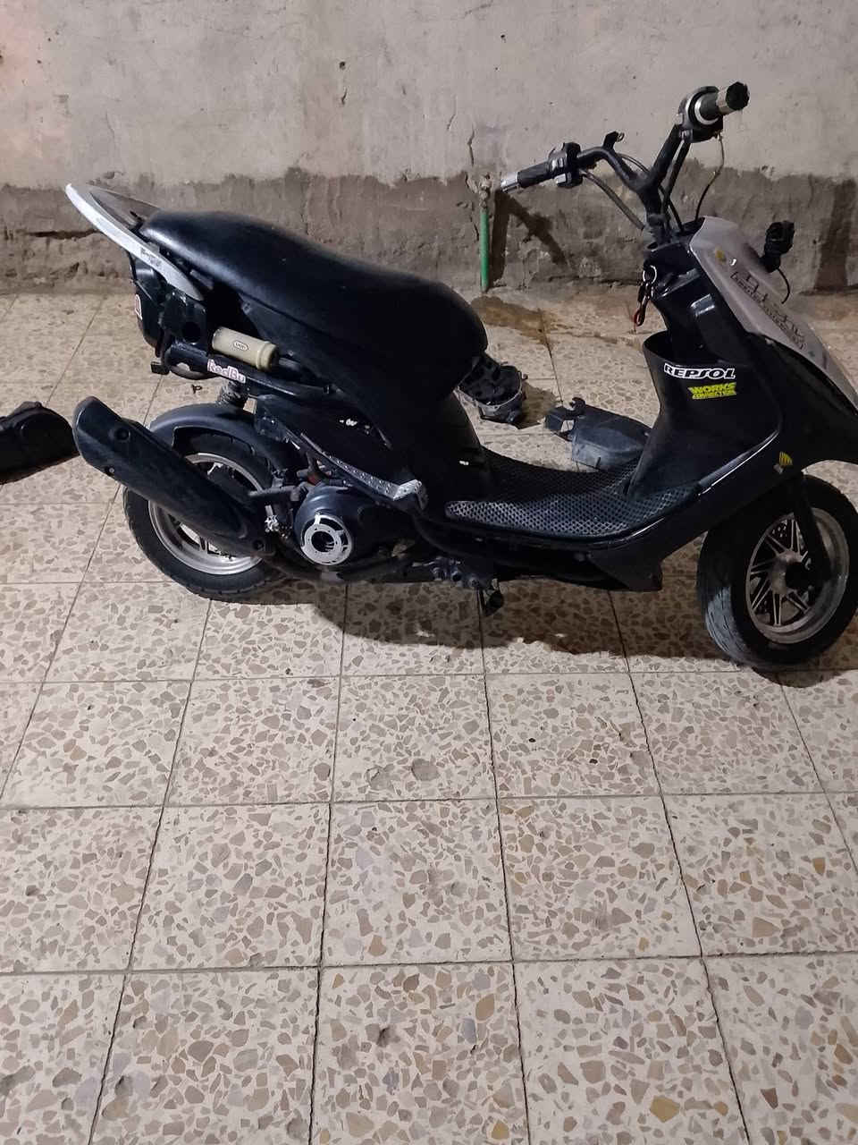 سلام عليكم ماكس للبيع شغله بوشه ٥٥ الدراجه سلف هندر دبل خلفي تزويد بلادي الدراجه عوزها اكلج امامي ما فارغ اسوي محتاج و اريد ابيع قيم و اخذ مكاني عارضات رقمي ***********
