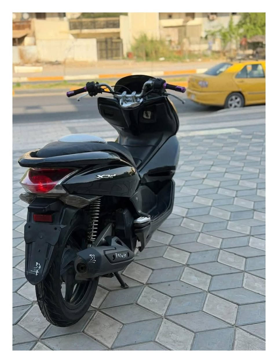 سلام عليكم دراجه للبيع بي سي اكس جيل الاول ياباني نوزل خطين دراجه مكفوله كفاله عامه محرك 150حرف (A)كفرات كلهه بلاديه كهربائيات كلهه اي نقص مابيه دراجه شلعه معدل خير من الله دراجه احلى من صور  دراجه لا تبخير ولا تنقيص دراجه مال رمبه دراجه ما مفتوحه كفاله السعر مليون 300 وبيه مجال المكان بغداد قرب جزيرة بغداد الرقم ***********
