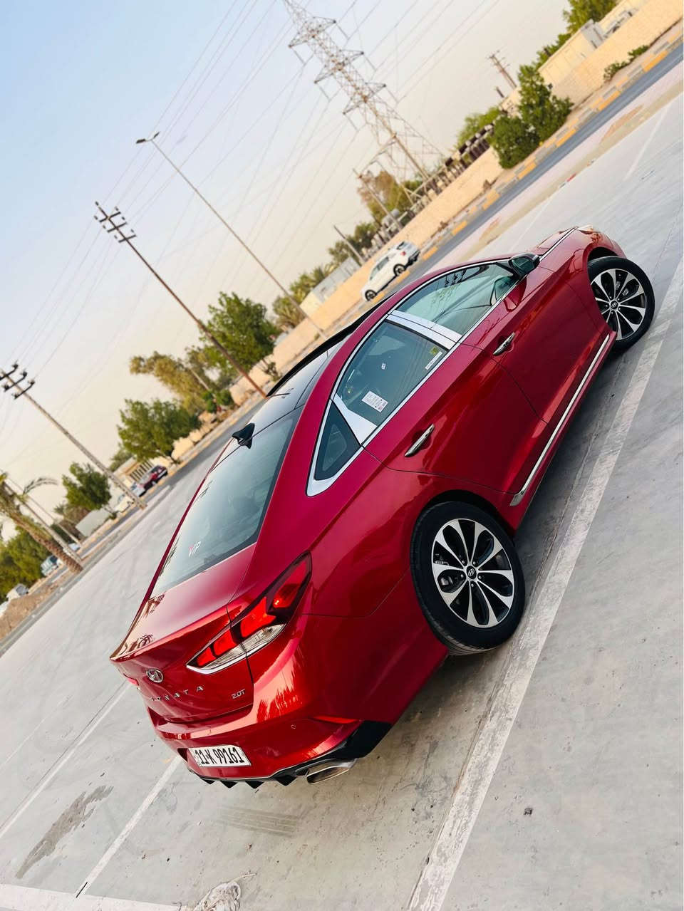 سوناتا 2018 Hyundai Sonata, Limited
السيارة limited يعني أعلى فئة بالسوناتا
💠 
وارد امريكي 

💠حادثها :جاملغ و بنيد باقي كفاله 
يرباك دركه 

🔷مواصفات مفولة: ✅
1رادار امامي. رادار خلفي. رادار جانبي
2حساس امامي خلفي 
3)تحديد مسار 
4)بصمه أبواب 
5)بنرواما 
6)جنطه ذكيه
7)تبريد بيانو +تبريد خلفي 
8)بردات خلفيه بلاد 
9)داخل جلد اسود 
10)ذاكره كشن +كشنات كهرباء اثنين 
11)كشن تدفئه + تبريد 
12)ستيرن تدفئه حرف D+شفتات 
13)اتتو هولد 
14)سايد بريك بصمه 
15)شاحن واير ليس 
16)2000تيربو 
17)انضمه قياده sport.,normal,eco 
18)يدات نيكل
🔸
🔸سياره نظيفة 
💠(للعلم السيارة مبرجة على استقبال البانزين العادي بدون اي دوانز) 💠
مكان سياره :النجف الاشرف
للاستفسار الاتصال
*********** النجف, العراق
