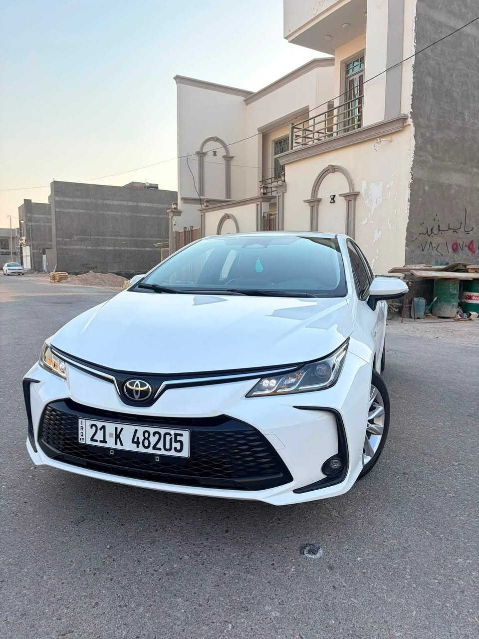 سلام عليكم 
اقرة كل الوصف وتدلل 
كورلا هايبرد للبيع مديل 2025 فول مواصفات السياره مال اقصاد كمبياله بعد 5 اشهر وتصير حره بشهر الواحد السياره ماشيه15 الف زيرو بحالة الوكاله مكفوله من الزلغ ونضيفه بحالة الزيرو سعرها 155 ورقه قفل العنوان البصرا مقابيل مدينة الامل *********** رقم سليمانيه بسم شركه راعي السياره بغداد المنصور موضفه بمحكة المنصور

