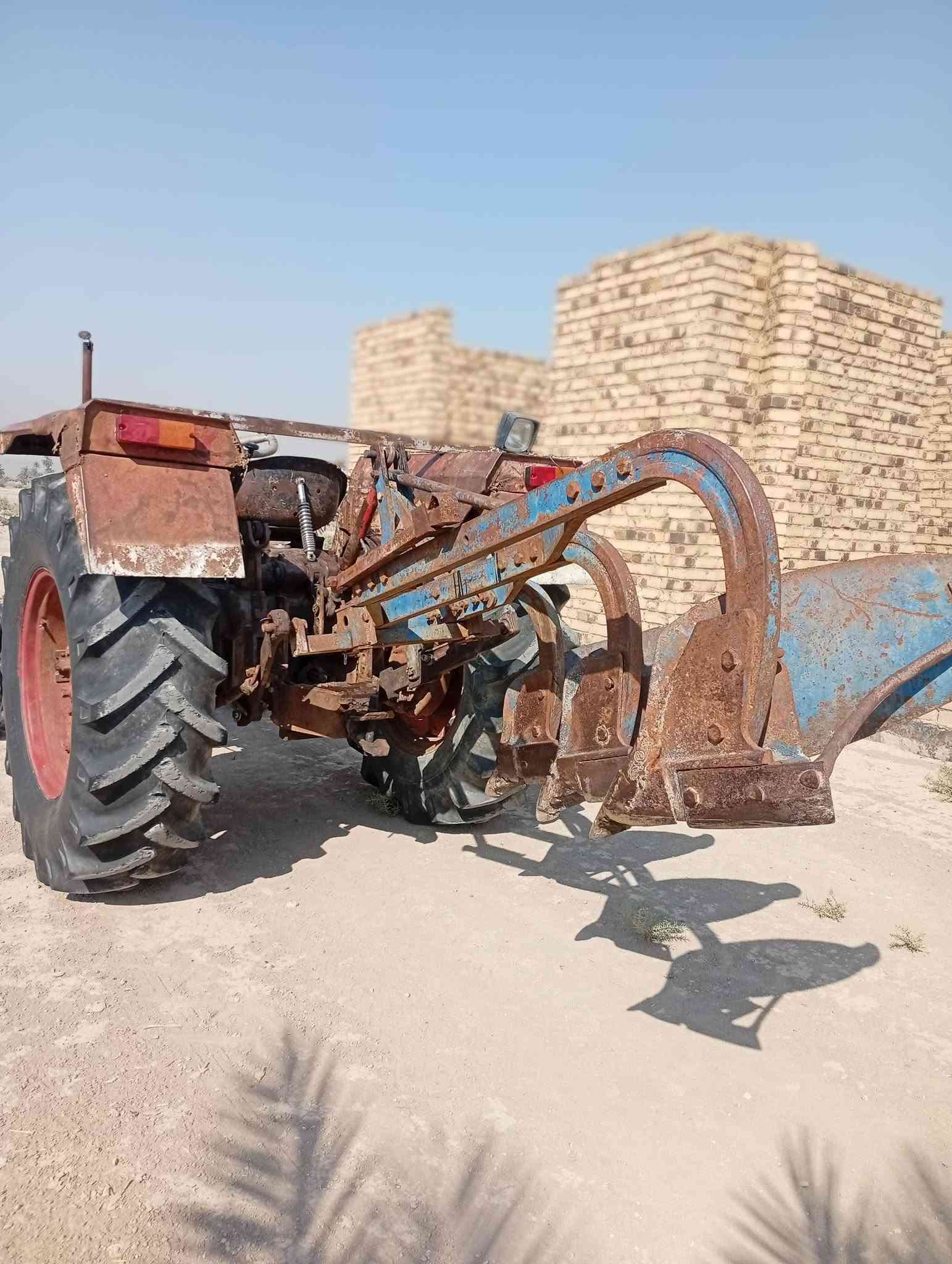 السلام عليكم عنتر للبيع 86 بدون مكفوله كفاله عامه نكره سلف جاهزه من كلشي وياهه فدان وخرماشه جديده وعربانه نضيفه المكينه مال جناي السعر 6مليون وبيه مجال الشراي بي خير ويدلل مكان بابل القاسم ناحية الطليعه.              👈🏻 ***********
