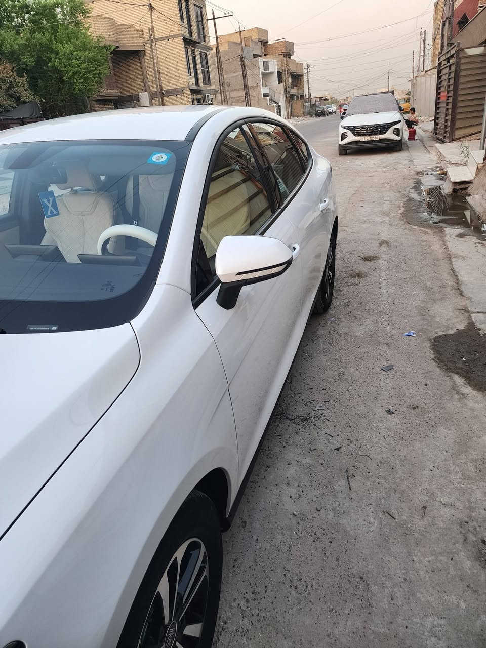سلام عليكم عندي BYD كن ابلاص ماشيه 14 الكلي رقم بغداد بسمي داخل اكريمي ويل كب اصلي امنزل فديو توضيحي والصور كدامكم مكاني تقاطع الدرويش حي التراث السعر 18.900 بيه مجال حك جيه  رقمي  ***********
