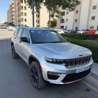 جيب موديل ٢٤ ضرر بسيط سطحي بيها اربع قطع صبغ بجم ودواخل سليمه سياره نظ...