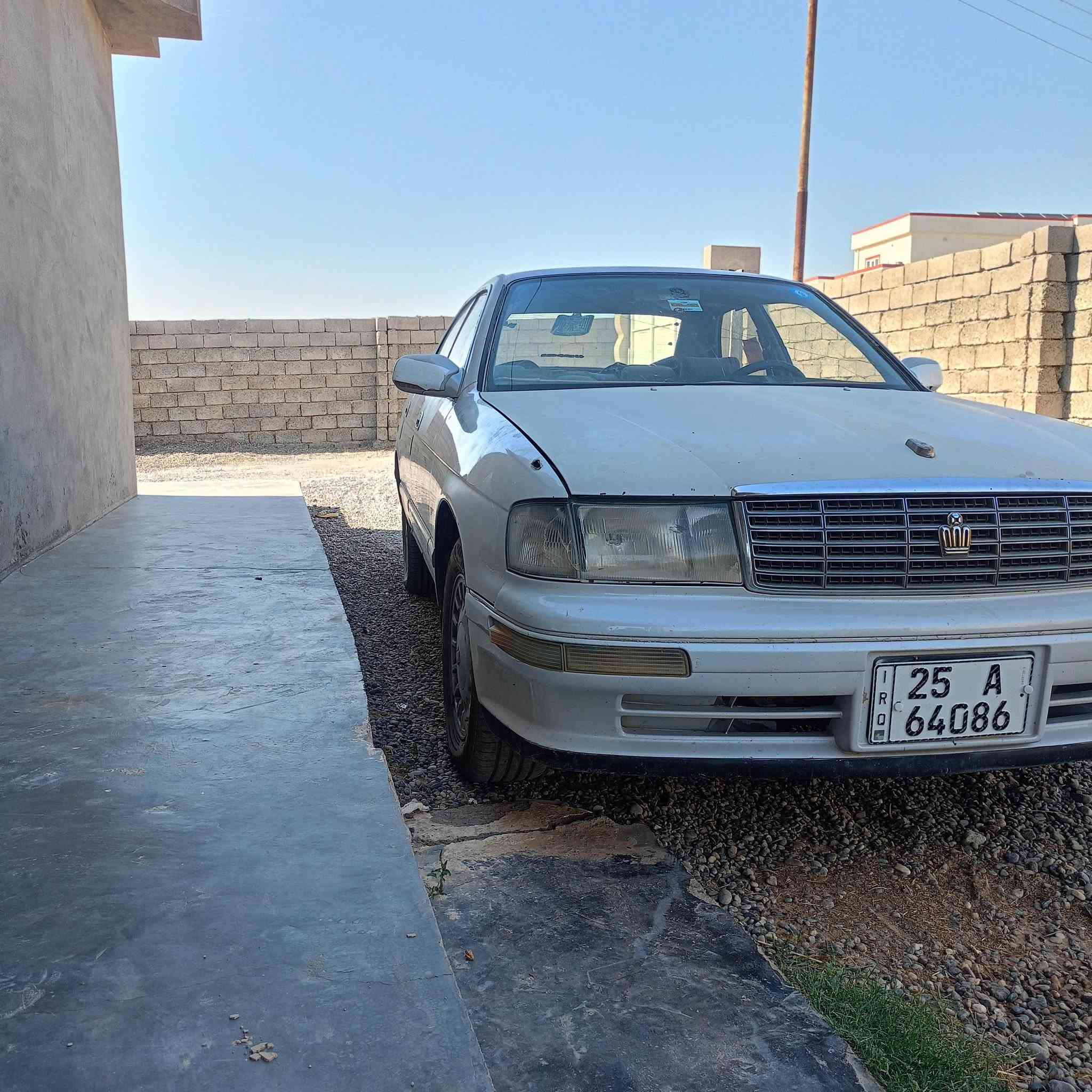 سيارة بطه منفصل موديل 94 بأسمي دولي الى 2031كير محرك خير من الله تبريد شغال نضيفه ما مكصوصه السعر 45 وبيه مجال رقم الهاتف ***********
