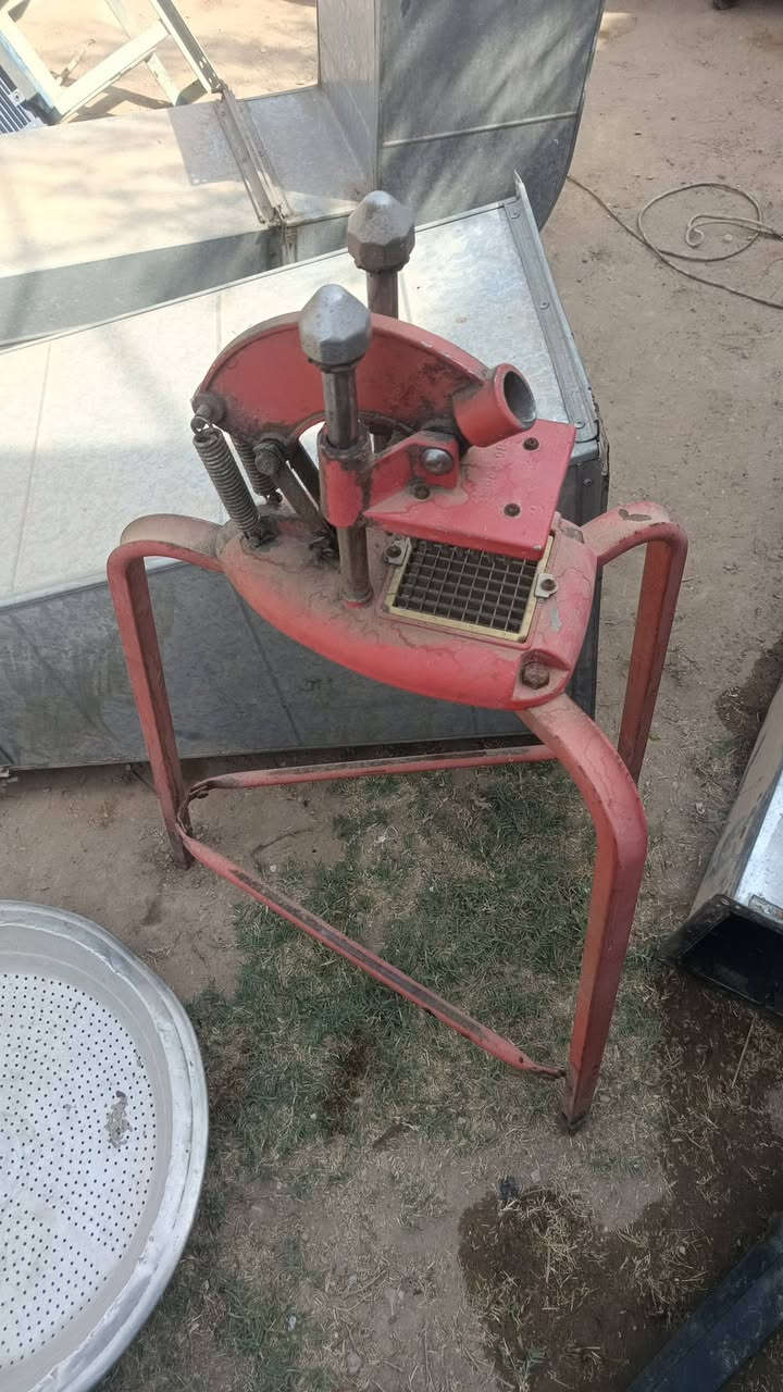 غراض مطعم البيع ***********
