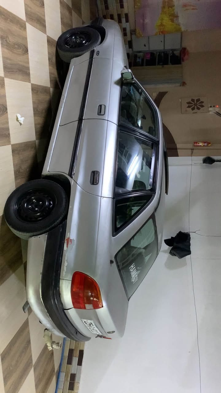 ارپل استرا موديل ١٩٩٢.گيرو مكينه به شه رت  سه رفو بخاري نييه   ره قه موو سه نه وي تازه يه تاكوو ٢٠٢٨   دفتر بنزيني هه يه  مكينه ١٦ ي قايش پانه سعري ٣٥ مجال. 
***********
