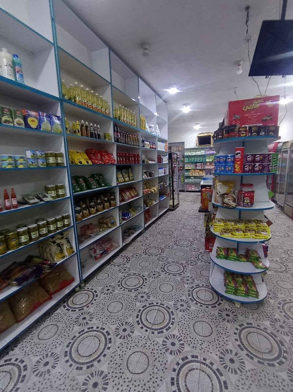 أسواق للبيع في كربلاء شارع البارون عمود 99اسواق هير من الله شتريته قبل شهرين وماعرف للشغله ودخله خير من الله بس ماعندي احد وياي ومجاي اسيطر عليهه الله شاهد خير من الله شغله واني مافارغلهه أسواق متكامله سعر 15وبيه مجال قليل.. ***********
