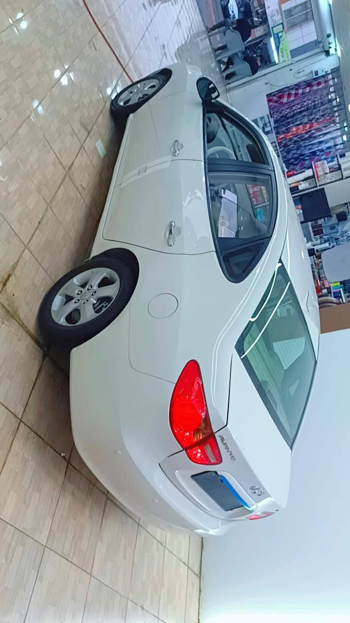 هۆندای ئەڤانتی بۆ فڕۆشتن بڕاوەی دووبەی
مۆدیل 2010
کۆد دار بەناوی خۆمانەوەیە 
گێچ وەنەوشە
لایت ڕەش 
بەگ لایت لێزەر 
ئیکۆ 
کوشین جڵدو هیتەر 
پێشو پشت کەپس 
سەقفی بئ بۆیاخ شوشە 
تەبریتی بەشەرت 
کامل جائیز 
گێرومەکینەی بەشەرت 
نرخی 54گەڵاو کەمێک مەجال 
ژ.م *********** واساپو ڤایبەری لەسەرە 
شـــوێــــن  کــــۆیــــە
