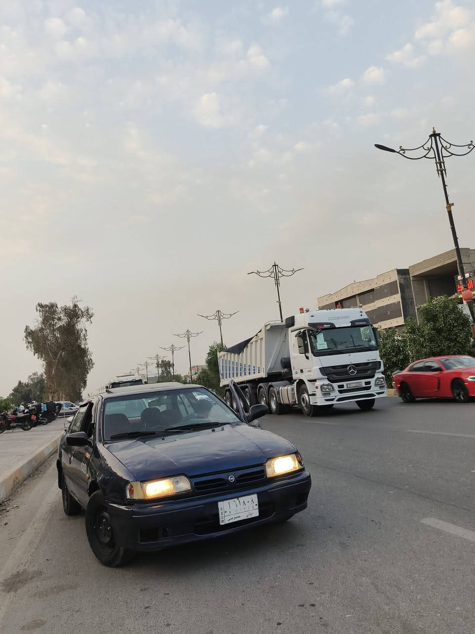 نيسان بريميرا • ١٩٩٥ • رقم ديالى