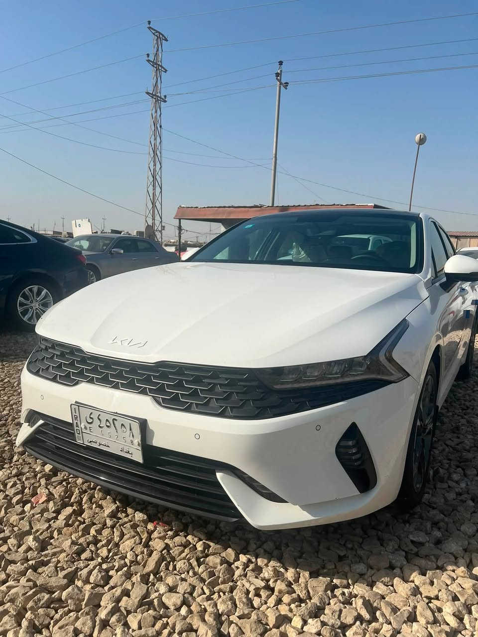 سلام عليكم
كي فايف 23فول بنورامه 

سياره جديده ماشيه 37

كفاله عامه ما عده كارت بصيط يم البكلايت 

السعر 195وبيهه مجال بصيط 
بغداد بسمي مكان السياره سماوه 
***********
