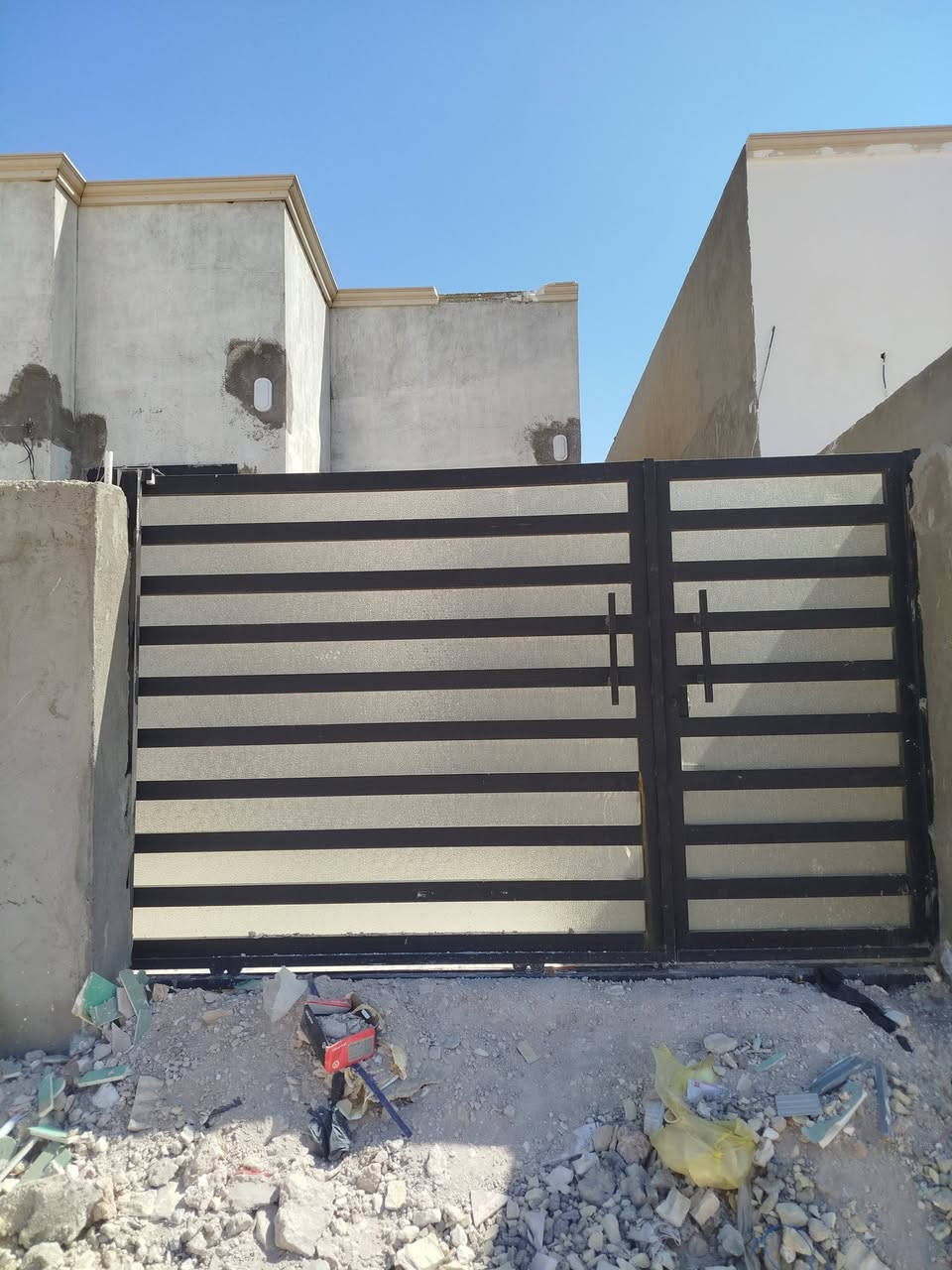 حداد متنقل • بيبان وشبابيك • سندويج
