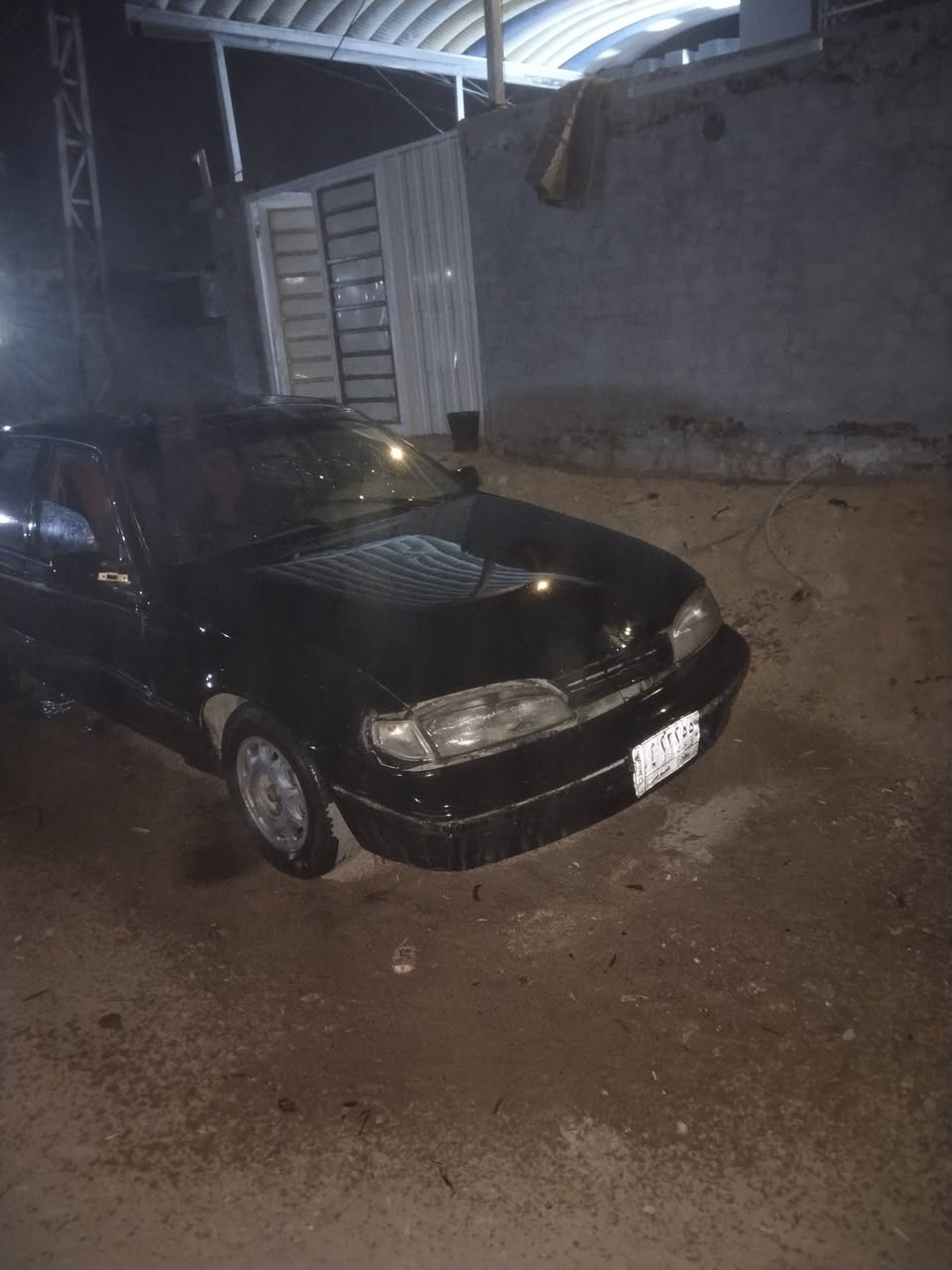 السلام عليكم سياره للبيع السياره بس جام مايصعد كير ومكينه شغاله نكره سلف بس هيه متروكه نضيفه راعيها موجود وبيها سنويه السعر 25وبيها مجال للشراي مكانها نجف حي الحولي ***********
