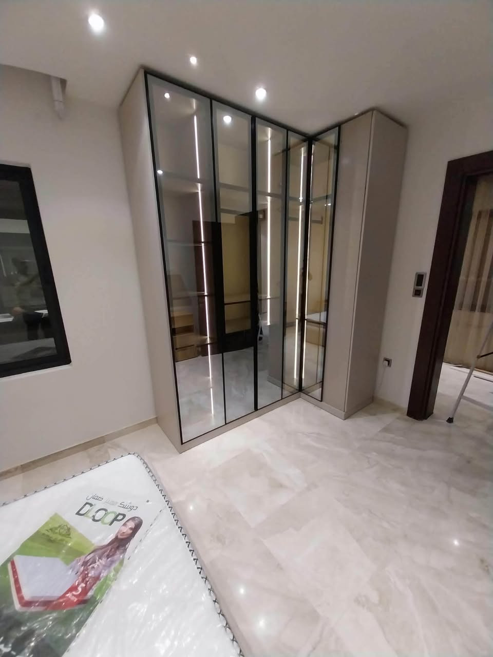 دريسنك روم • هيدروليك • ضمان ٥ سنين