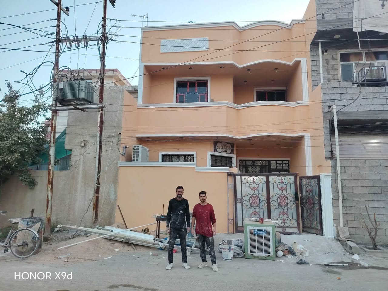 الحمدلله تم إنجاز واجهيه الأخ ابو أنمار منطقة الراشدية 📍
الواجهة صارت طلس وكوبلنات فوم تركي وصبغ جوتن ملاحظه عملنه داخل بغداد فقط 
 النجاح له توقيته الخاص.
 تعلمنا أن البداية المتأخرة ليست فشلًا.
👇👨🏻‍🎨👇🏠👇🏩👇
1)تنفيذ اعمال الواجهيات 
2) لبخ تقطيع ترايش 
3) لبخ ونثر مع ديكورات بالنثر 
4)تنفيذ كافة الديكورات الحديثة
5)طلس وصبغ الواجهات الخارجية بأجود الاصباغ وبضمان
6)تغليف الواجهيات  حجر بشتة حجر قرض و طلس وصبغ و جف قيم 
* ويانه بيتك حلو ومميز 
* تصاميم حديثة
* اتقان بلعمل
* اسعار مناسبة

للاستفسار مراسلة الصفحه او الاتصال على الرقم 👇

*********** 
https://www.facebook.com/عصام-للواجهيات-تصميم-وتنفيذ-جميع-الدديكورات-حجر-طلس-فوم-1***********117/
