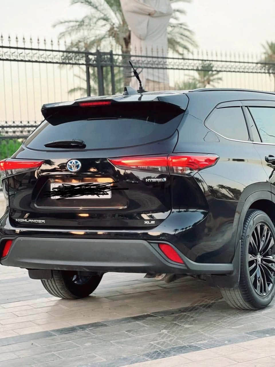 تيوتا هايلندر هايبرد موديل _2023 سعرها 190$ وبي مجال حادثها بجم سونار مرفق بيها قطع موضحة بالسونار فول مواصفات 7 راكب vip جاهزة كير محرك حدادية تبريد 3قطع ثلج اوتو تحكم وسعرها مناسب بالنسبة الخواتها ترايها اطلع للبصرة . رقم بغداد تحويل مباشر . 
مكاني بابل المسيب
