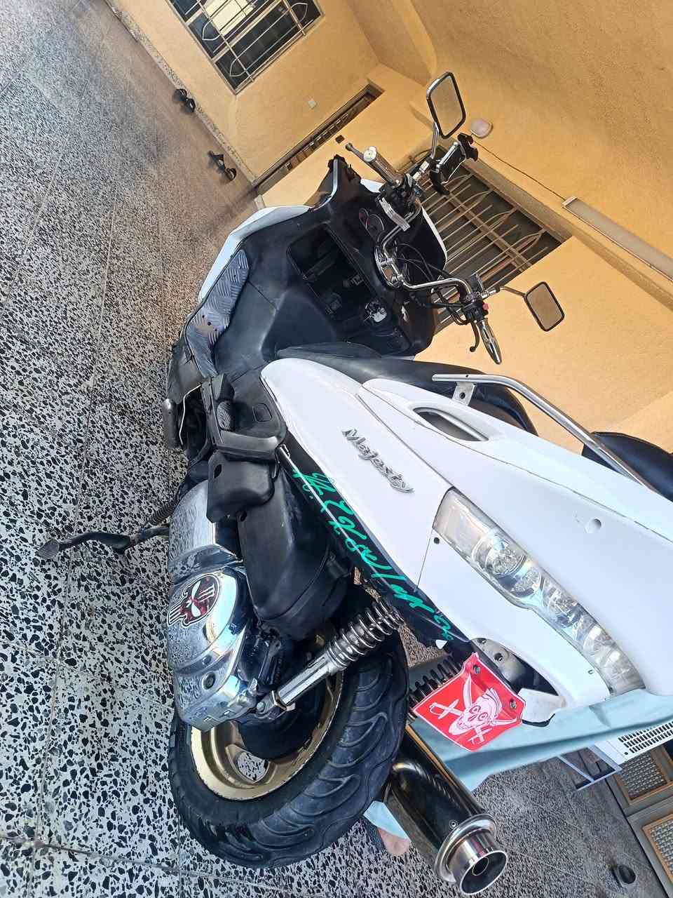 السلام عليكم
دراجة ماجستا دبل رون شرط محرك ما مفتوح حجم المحرك 250 تبريد مي يعني راديتر 
مكاني الشرقاط
السعر700 وبي مجال 
للأستفسار: ***********

