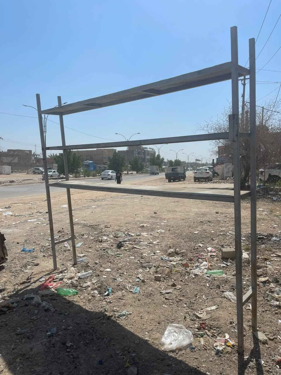 السلام عليكم متاح رفوف حديد الاول 4 خانات والثاني 3 خانات سعر 350 قفل وجكات عربانه عدد 2  شغالات درجه أولى نضافه 90% سعرهن 200 قفل 
العنوان الحله شارع 80 مال كربلاء قرب القبه الذهبيه 
هــ***********
