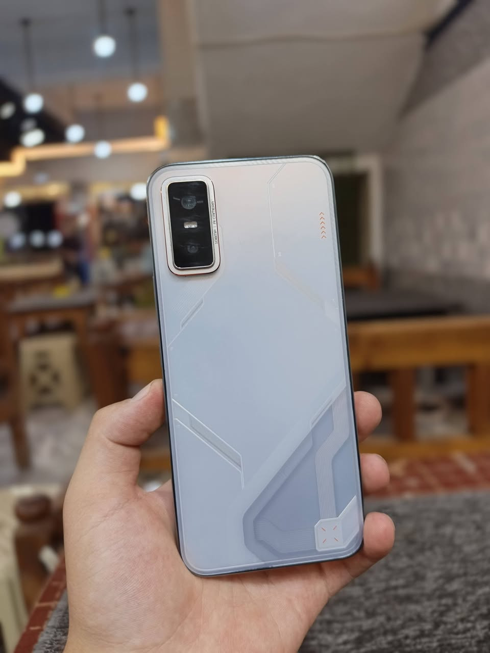 سلام عليكم اخوتي متوفر جهاز gt30 بروحش الألعاب جهاز شرط 

مابي أي عطال بس الضوء مال الضهر ما يشتغل بي طبع خفيف حيل حيل شرط ما يبين تجي تفحص الجهاز إذا ماعجبك الله معك 
سعر 320الف عنواني موصل جانب الايمن
*********** بي واتساب
