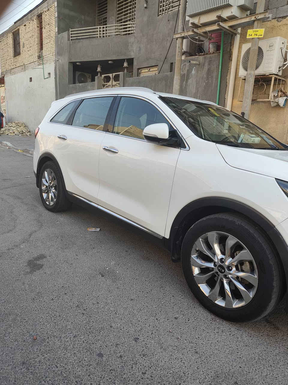 سورنتوا خليجي 2019  للبيع 7 راكب رقم بغداد مشروع وطني بيه بنيد صبغ وكارت بالبيبان اثر شخوط خفيفه الدعايات صبغ تجميل مكينه 6 سلندر 
مكانها بصره للاستفسار اكثر الاتصال على الرقم ***********
