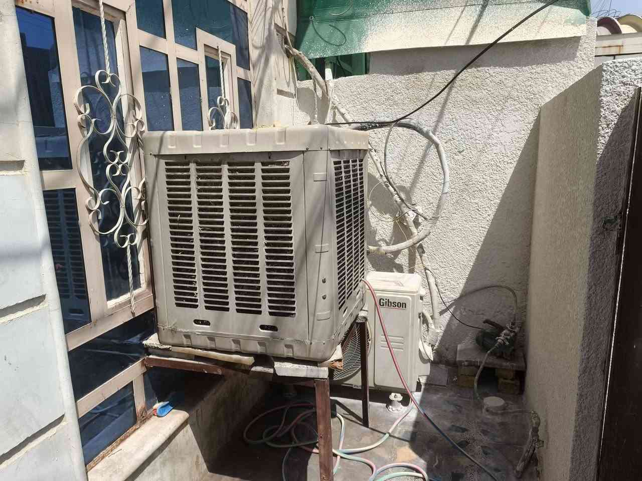 للبيع
مشتمل ٥٠ متر 

واقع حال ٥٤ متر 

واجهت البيت اربعه وربع

ركن مدخلين 

موقع مميز

شارع ٢٠

رصيف خمس متر

تواصل ***********

 الشعب / مقابيل مطعم حجي عادل
